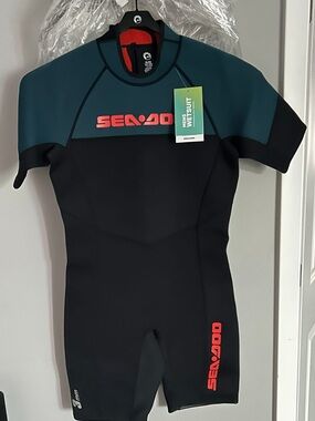 New! Men’s Sea-Doo Short Sleeve Swim Rash Guard - Teal/Black